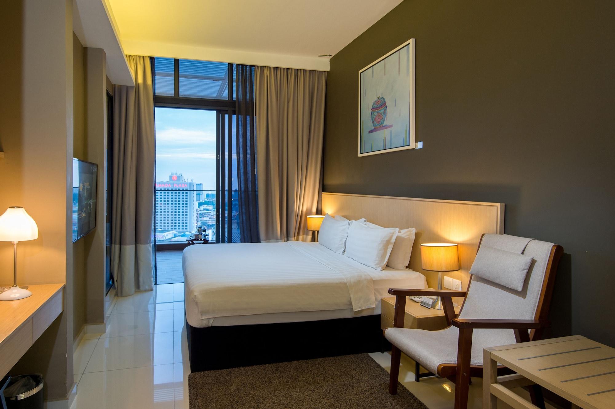 The Pines Hotel 4*