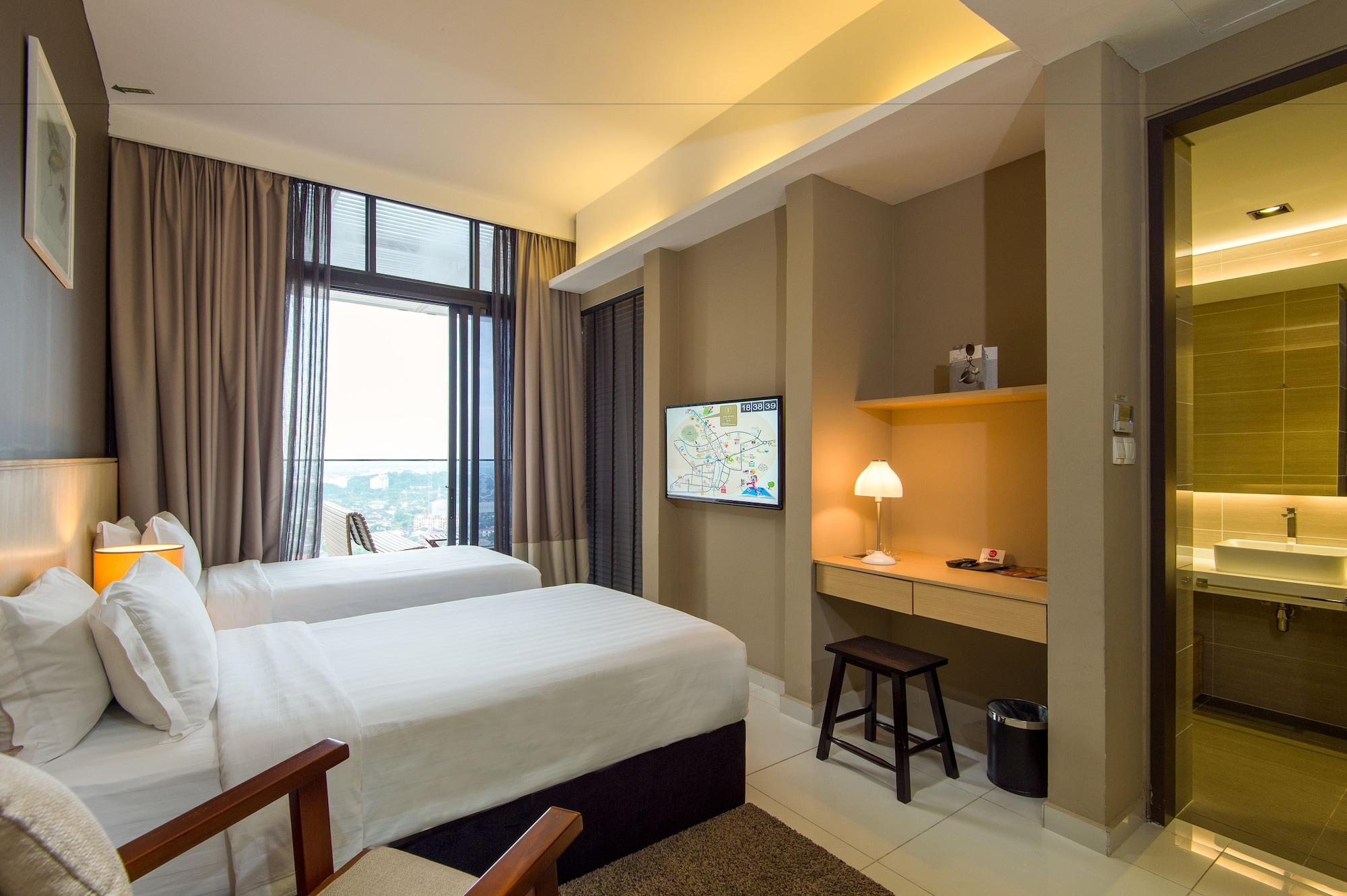The Pines Hotel 4*